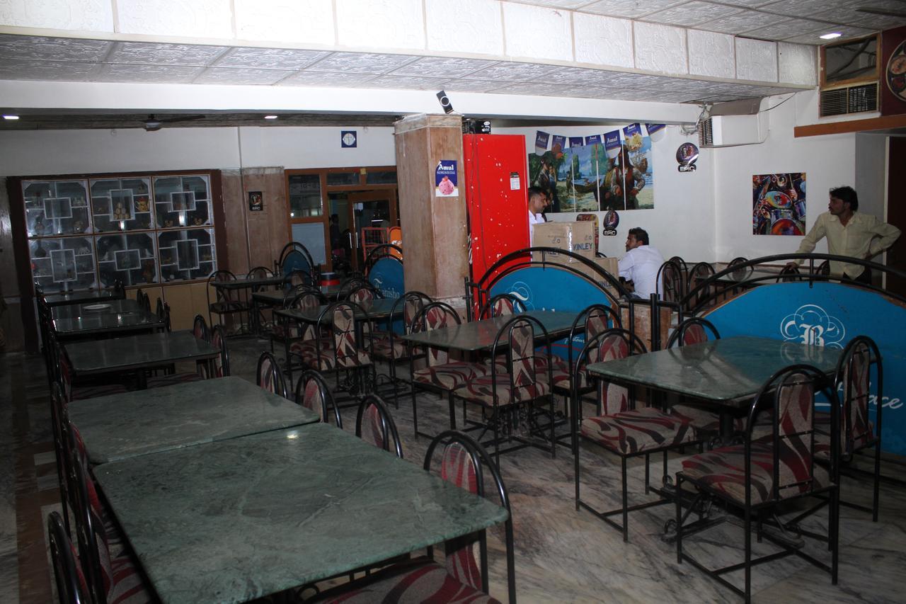 Hotel Bhagwat Palace Latur ภายนอก รูปภาพ
