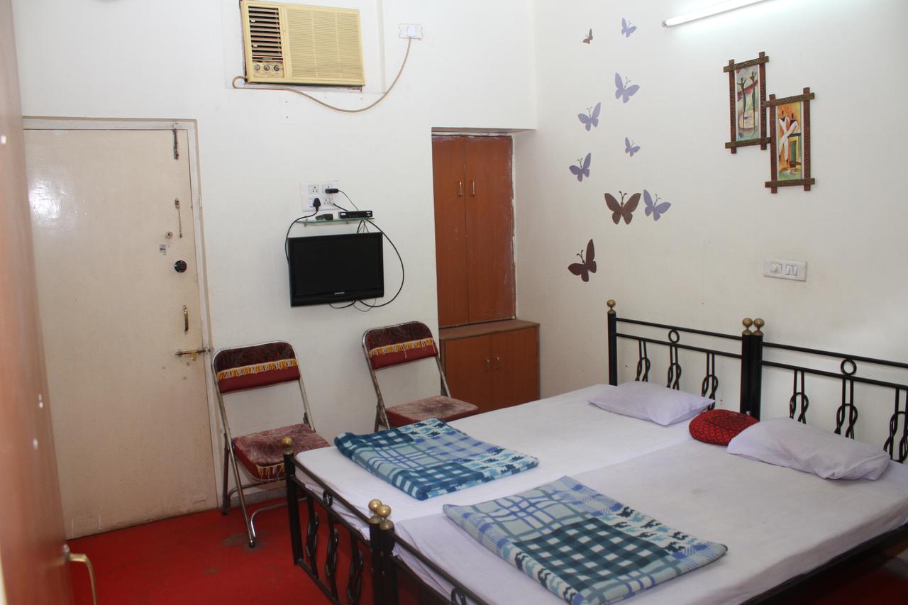 Hotel Bhagwat Palace Latur ภายนอก รูปภาพ