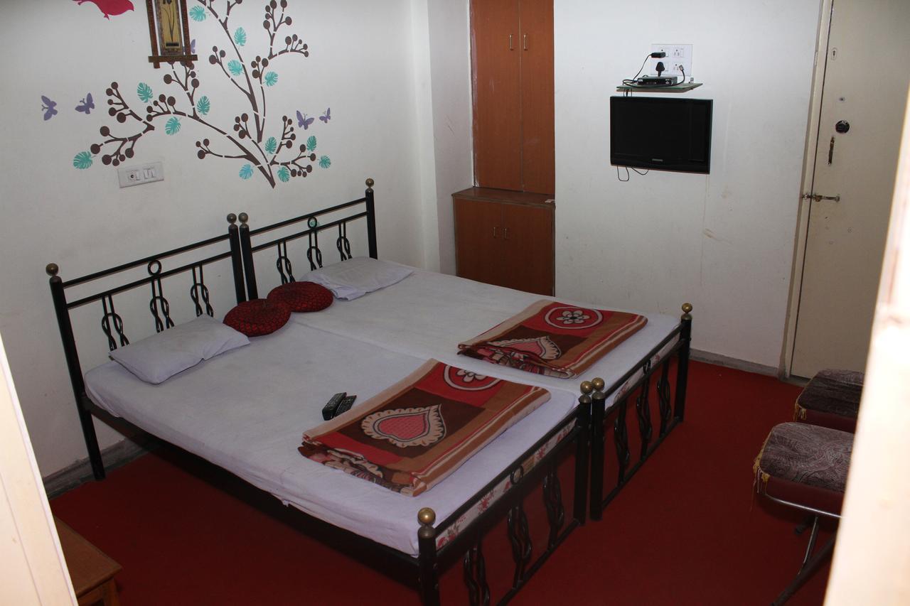 Hotel Bhagwat Palace Latur ภายนอก รูปภาพ