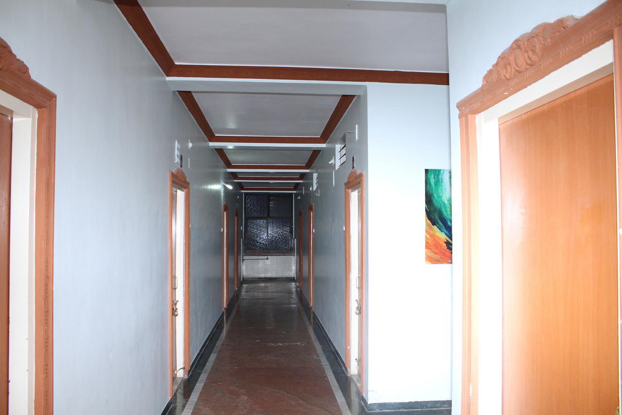 Hotel Bhagwat Palace Latur ภายนอก รูปภาพ
